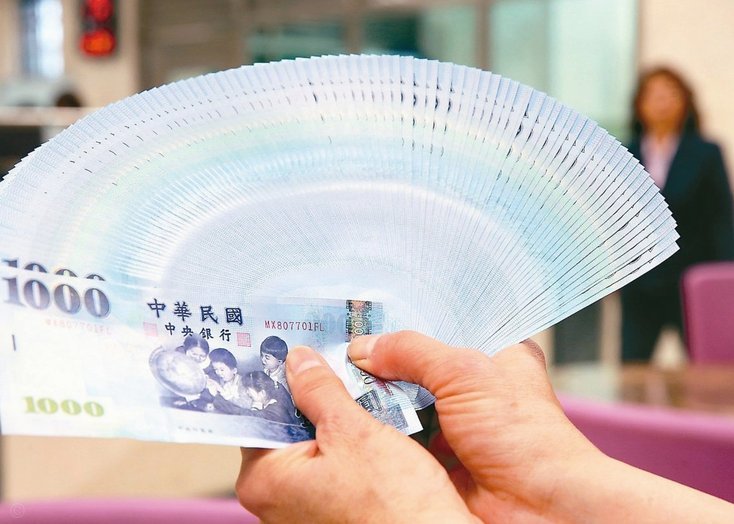 白条如何助力小商铺：安诚与富掌柜的金融流转深度解析