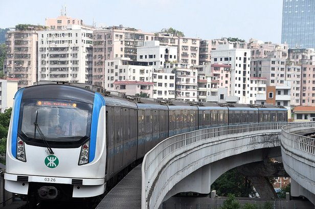 深圳地铁：城市扩张下的运营困局